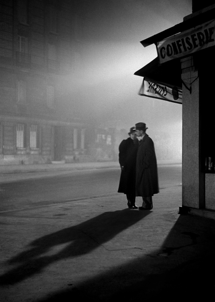 Evening in Paris, 1934 © Fred Stein Archive